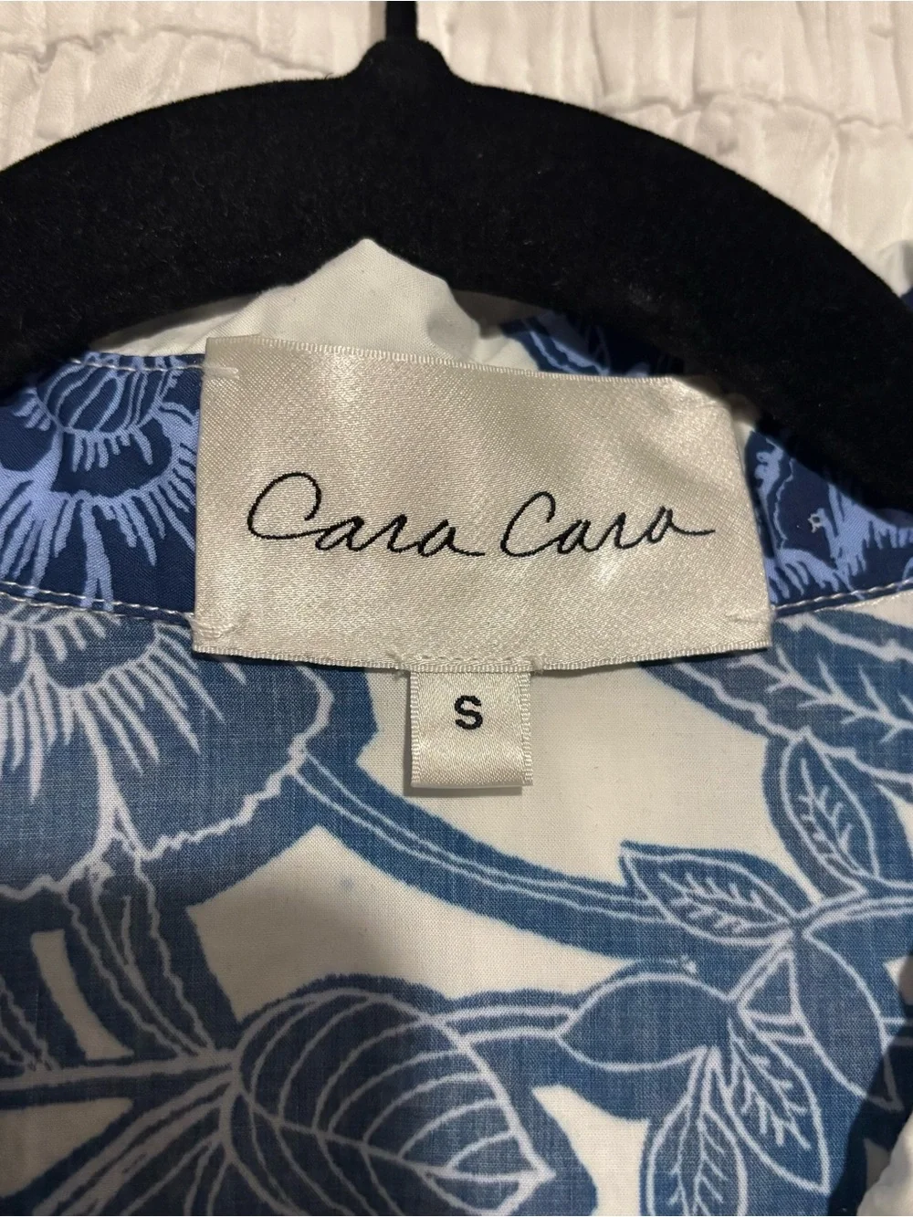 Cara Cara Robin White Mini Dress with Blue Floral Print - Picture 4 of 5